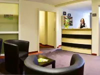 Garden Hotel Nürnberg Inh. Marika Liptak Hotels in der Nähe von Brunnen Ehekarussell