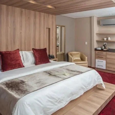 Loch Logan Hotel