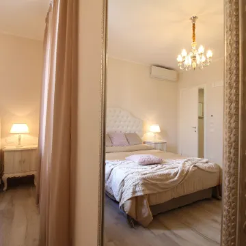 Lucca in Chic - No Ztl - Free Parking - Old City at 10Min by Walk