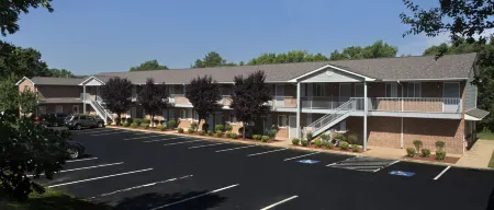 Affordable Suites of America Lynchburg Отели в г. Форест