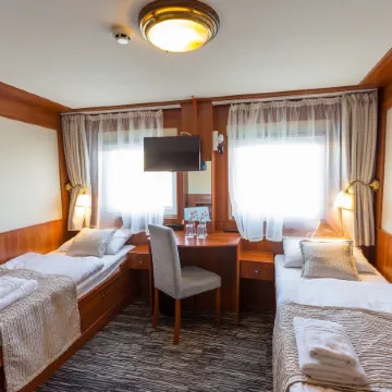 Grand Jules - Boat Hotel