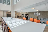 Quality Inn & Suites 5585 Ambler Drive Mississauga Ontario Отели в г. Миссисауга