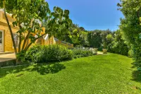 Devonport House - Constantia Hotels in Constantia