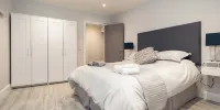 Godfrey Mews - Executive Apartment, Private Bathroom (2)