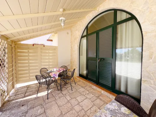 La Maison One B&B - Pools