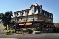 Altland House Inn & Suites - Inns