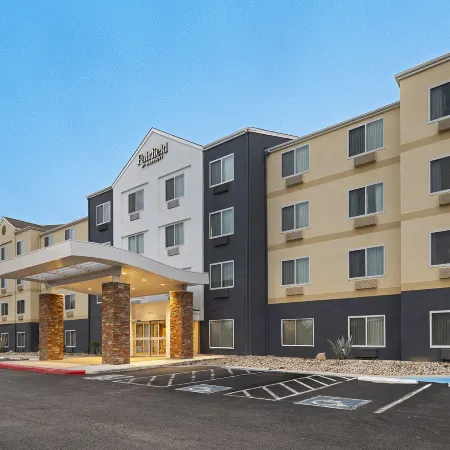 Fairfield Inn & Suites San Antonio Downtown/Market Square Отели рядом с достопримечательностью «Хемисфейр Парк»