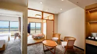 ANA Crowne Plaza Resort Okinawa Uruma Hills