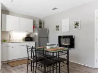 Rainforest apartment with shared Pool in brilliant St. Petersburg