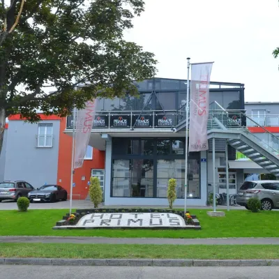 โรงแรมไพรมัสแอนด์อพาร์ทเมนท์ โรงแรมใกล้สถานีเมโทรโอเบอร์ลา