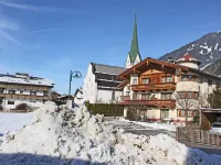 Attractive Holiday Home in Kaltenbach on the Ski Slope Hotels in Stumm