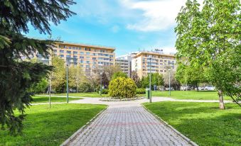 Twin I - One Bedroom - 4 Guests - Cismigiu Gardens