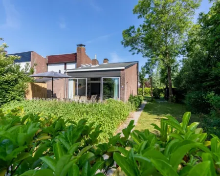 靠近海灘的舒適度假屋 尼烏弗利特酒店