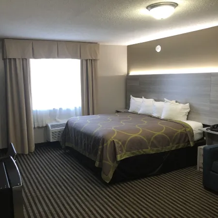 DuPont Suites - Louisville - St. Matthews