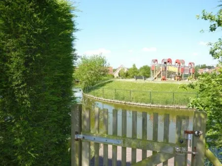 Lovely Bungalow With Garden