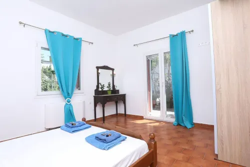 Corfu Seaside Cottage - Private Garden Retreat Hotels in Gouvia