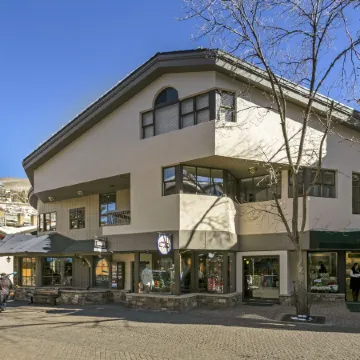 Christiania Condominiums- CoralTree Residence Collection