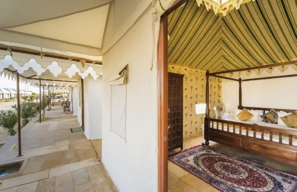 天空沙漠野生動物園酒店