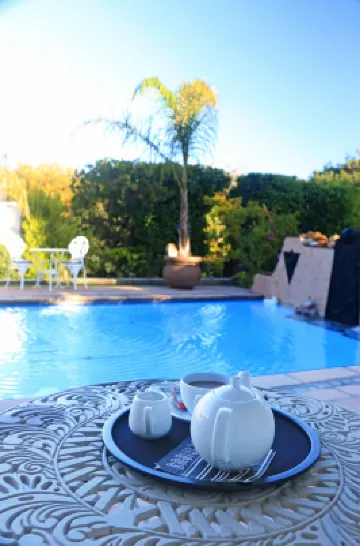 Paradiso Guesthouse & Self-Catering Cottage