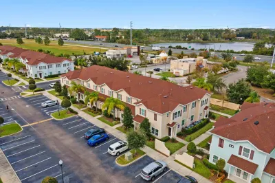 Modern 3 Bed Villa Newly Renovated Prime Location Hotels in Four Corners