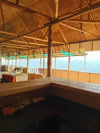 Bwindi Neckview Lodge Отели в г. Kinkiizi