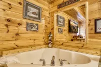 Ern854 - Wagon Wheel Lodge - Great Location! Close to All the Action! 9 Bedroom Cabin by RedAwning