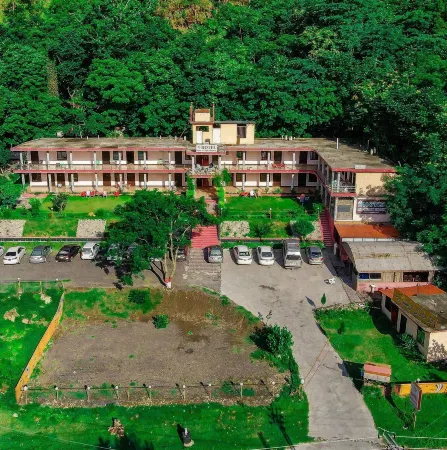 Hotel Mountain Track - Taranna Balakot Отели в г. Balakot