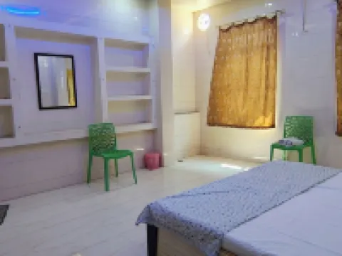 ドワリカ パレス マトゥラーのホテル