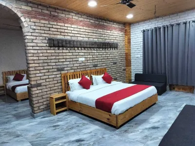 Hotel Paul Villa Hotels near Shiv temple,dhang