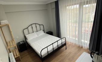 Rose Otel
