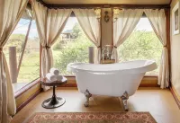 Tarangire Kuro Treetop Lodge Hotels in Babati