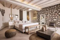 Nirome Luxury Suites - balcony