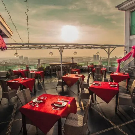 King's Hotel Nagoya Batam