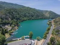 Blue Lakes Village Hotels in Upper Lake
