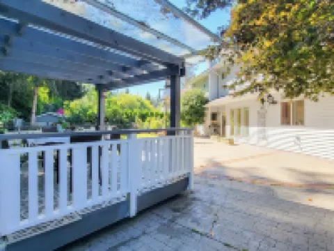 Ocean Park B&B Hotels in Surrey