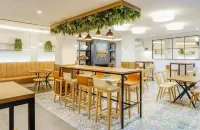 Miramar Suites - Homestays