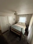The Garden Hideaway! East Medford, close to hospital, shopping and restaurants.