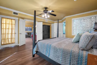 Condo at Sunbay Resort! Heated Pool & Hot Tub!