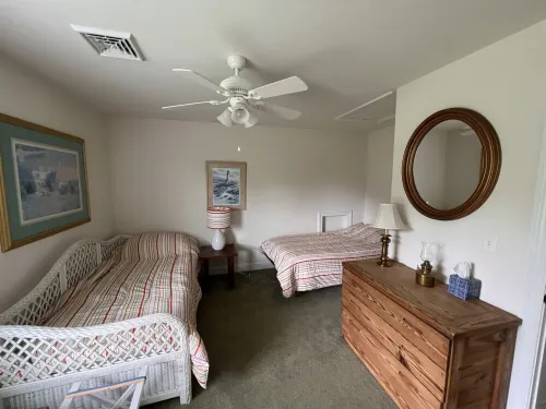 Creek Waterfront Home Adjunct to Chesapeake, Beach, Fishing, Golf, Wineries