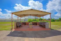 River Valley Motor Inn