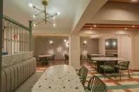 엑스포 사텔리테 2750 호텔 & 스위트