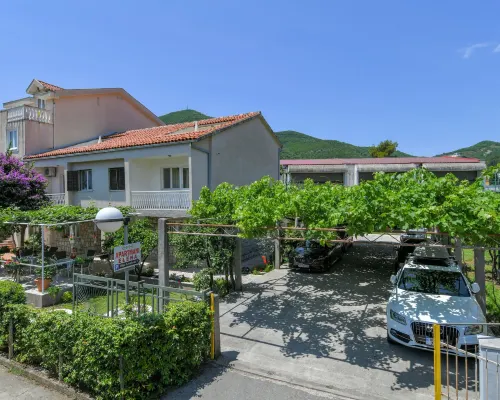 Apartments Elena Hotel a Budua