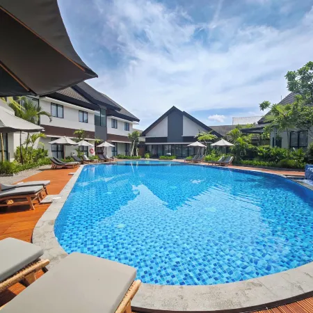 Azana Garden Hill Resort Blora