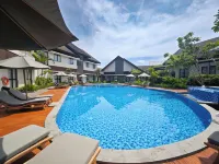Azana Garden Hill Resort Blora