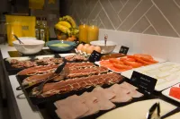 voco Bilbao City by IHG - 早餐