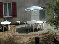Two-room apartment ideally located 200 m from the ocean, 900 m from downtown