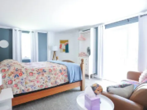 Peaceful, relaxing, family friendly, fully updated 3-bedroom house in Bellville Hotels in Bellville