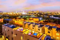 2 Hot Tubs Karaoke Game Room Downtown Nashville