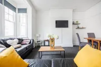 Family-Friendly 2Br City Centre Nr High St by Everhome Ltd