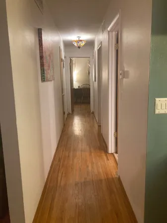 Large home with pool, trampoline, fire pit, and deck! Отели рядом с достопримечательностью «Сторибук Айленд»